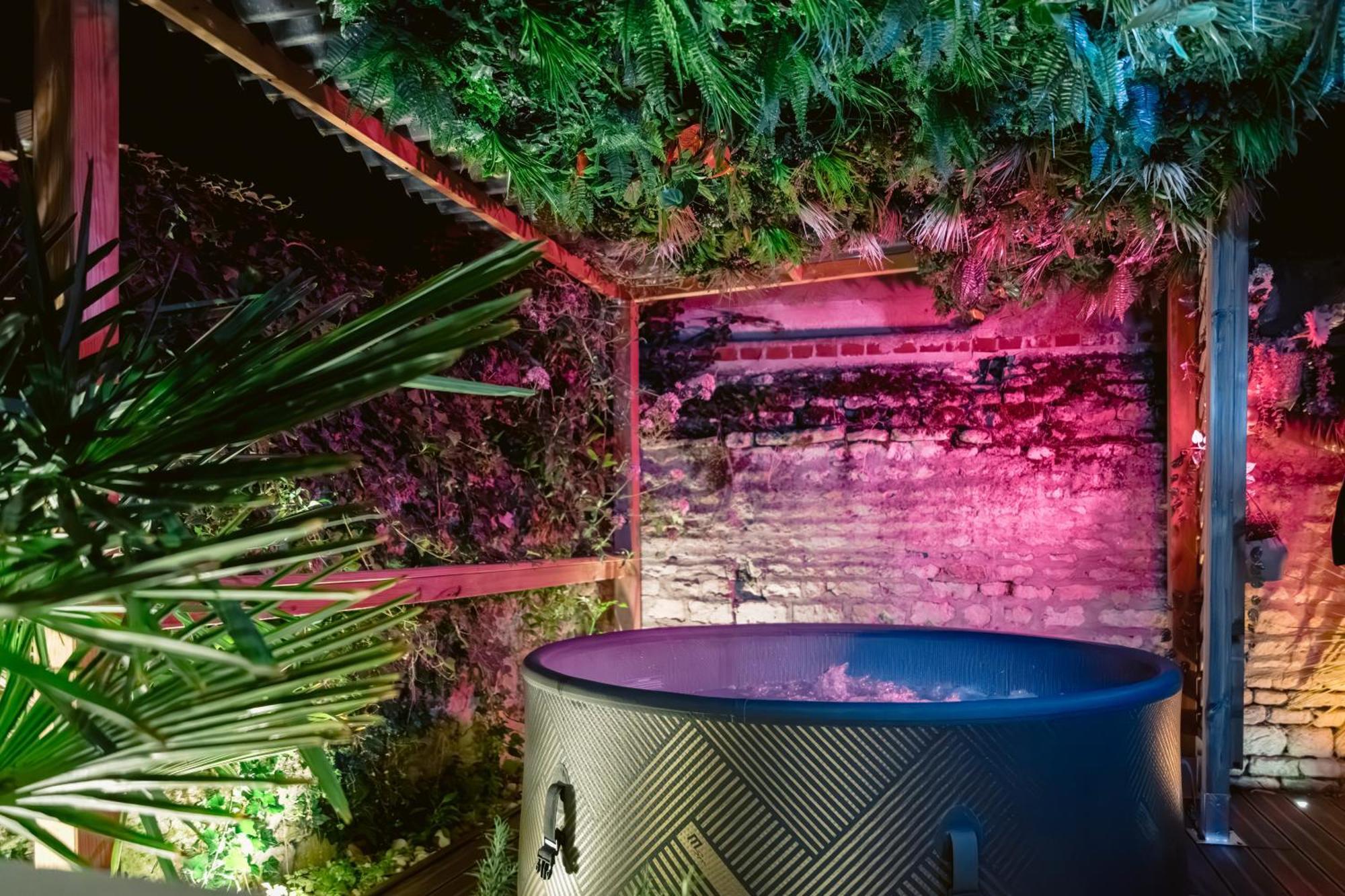 Apartment Fraichement Renovee - Jacuzzi Au Coeur De