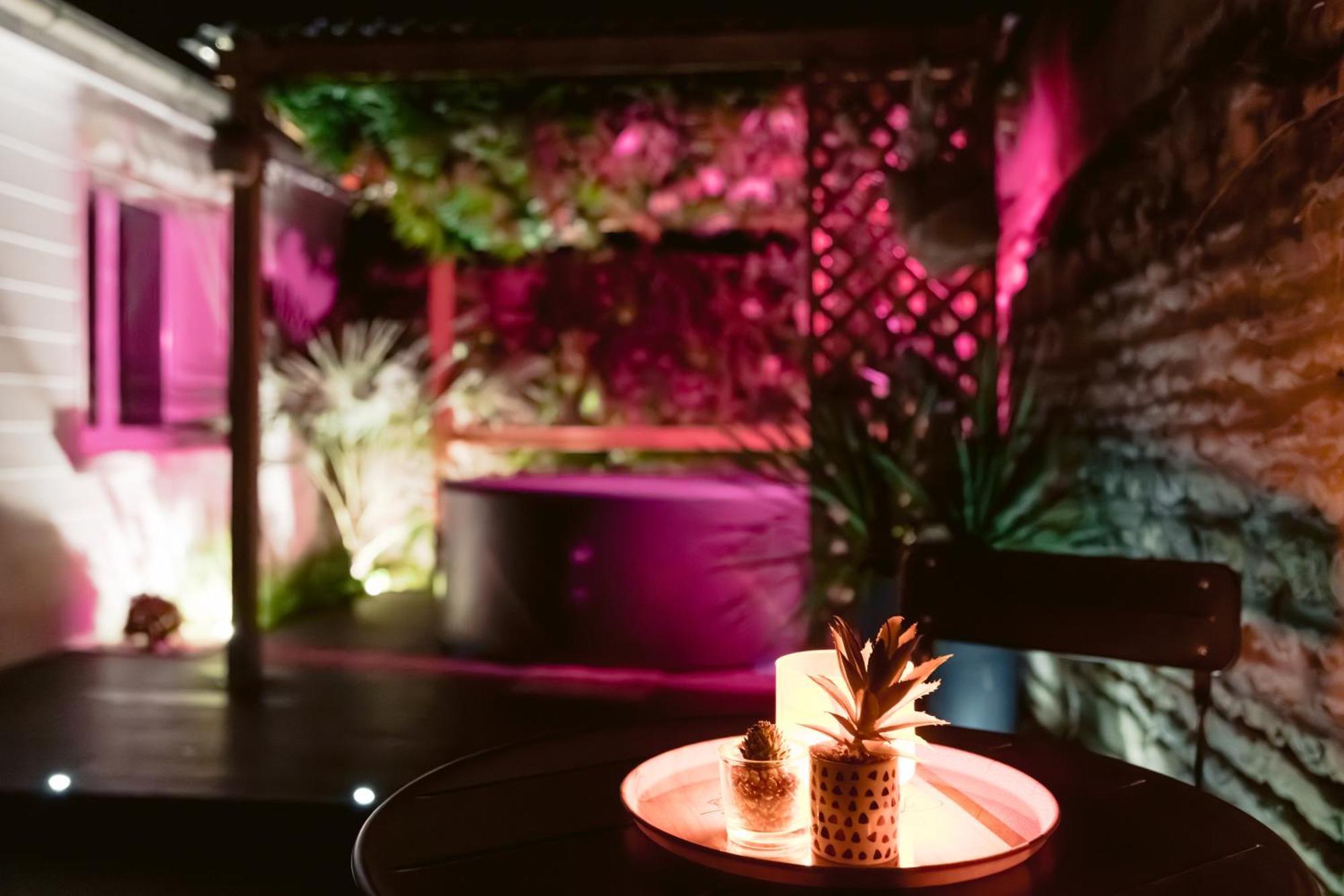 Fraichement Renovee - Jacuzzi Au Coeur De Apartamento