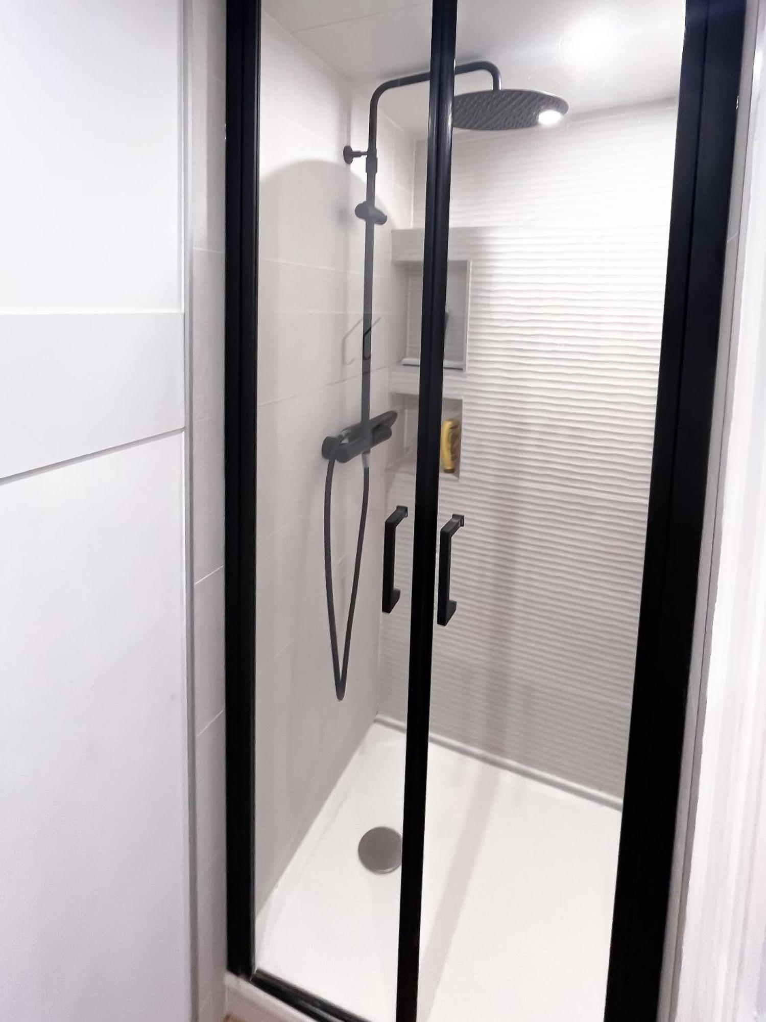 Privé Avec Jacuzzi Au Coeur De Caen