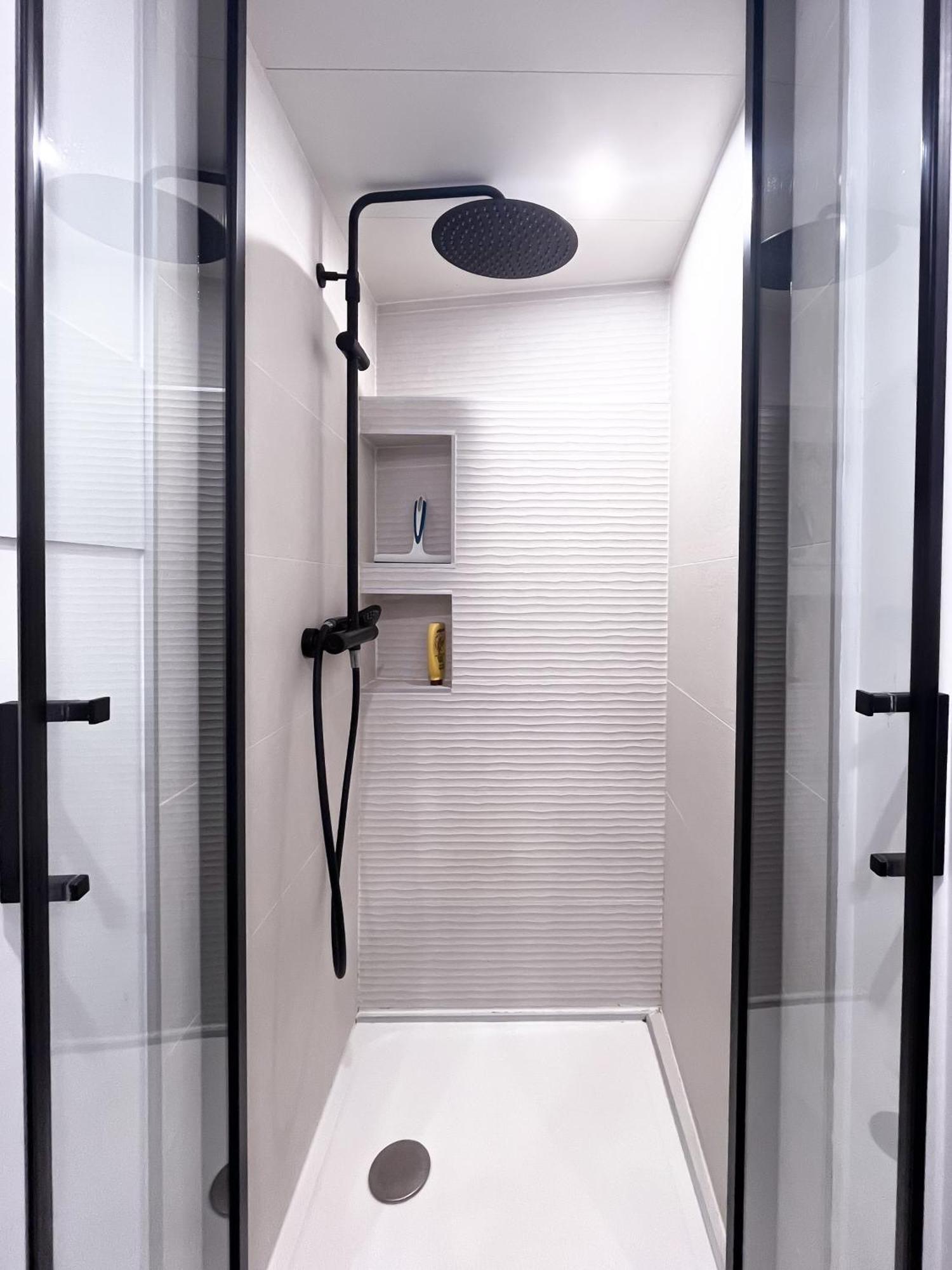 Fraichement Renovee - Jacuzzi Au Coeur De Apartamento Caen