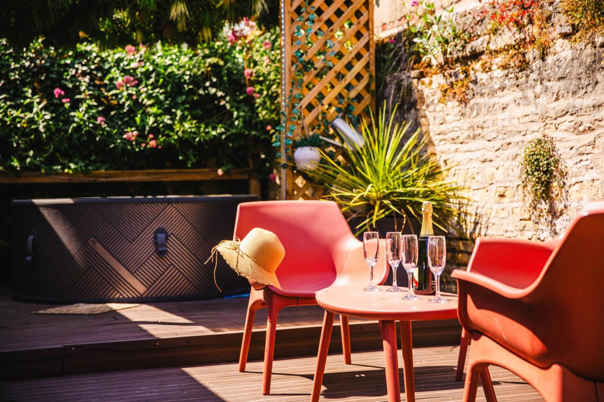 Fraichement Renovee - Jacuzzi Au Coeur De *