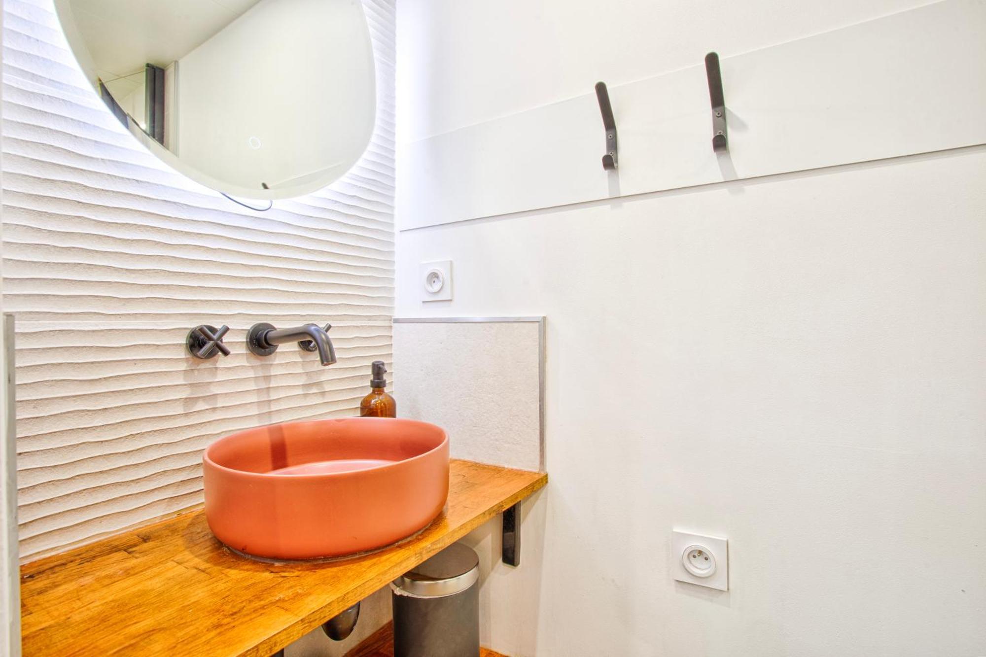 Apartamento Fraichement Renovee - Jacuzzi Au Coeur De *